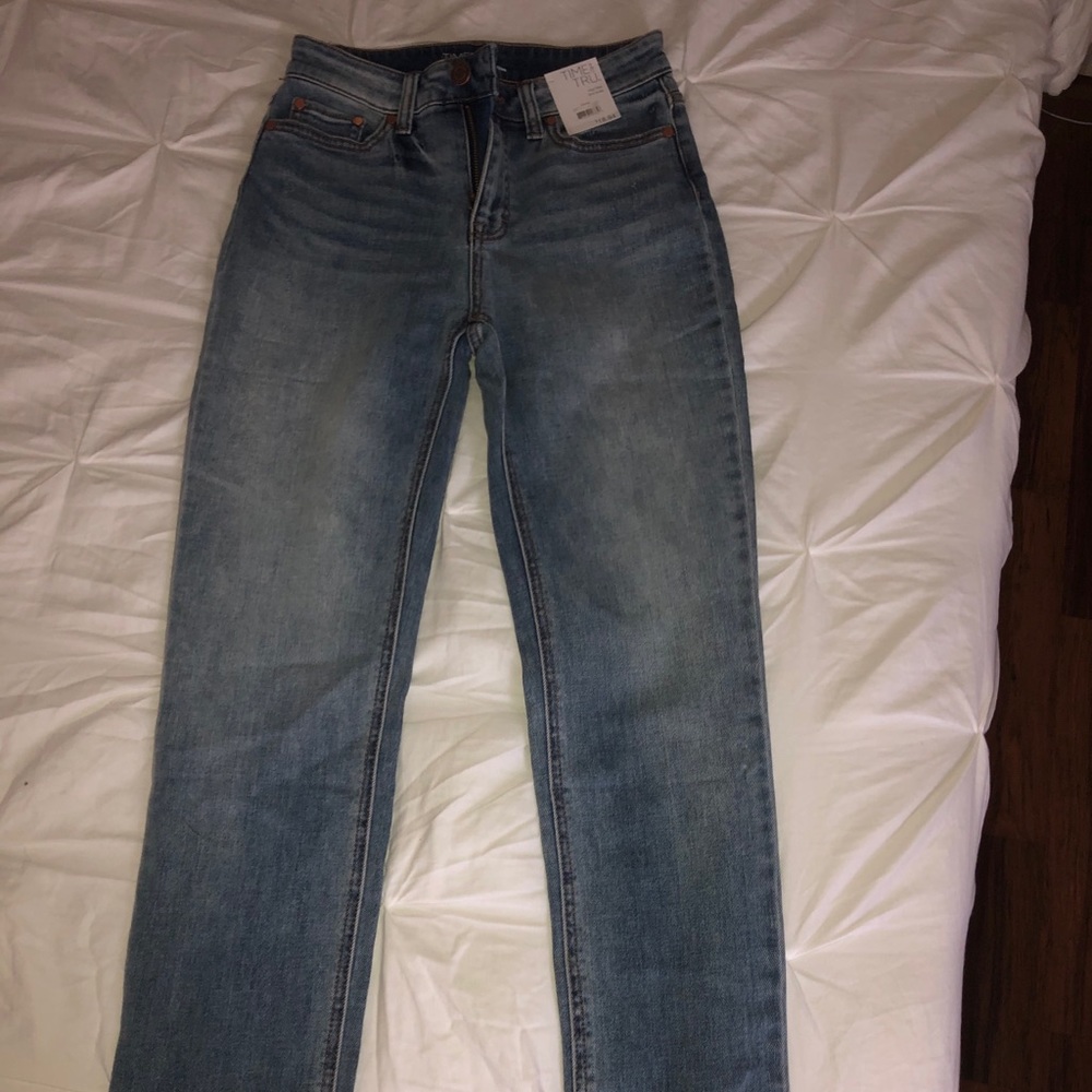 High Rise Jeans - Picture 2 of 4